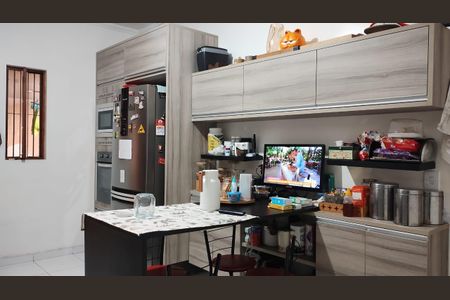Casa para alugar com 180m², 3 quartos e 1 vaga Casa para alugar com 180m², 3 quartos e 1 vagaCozinha