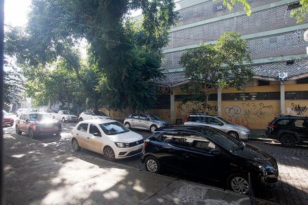 Apartamento para alugar com 78m², 2 quartos e sem vagaQuarto 2 Vista