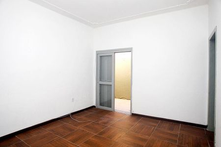 Apartamento para alugar com 78m², 2 quartos e sem vagaSala