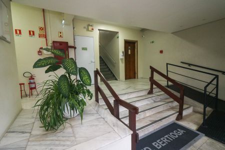 Apartamento à venda com 62m², 2 quartos e sem vagaÁrea comum - Hall de entrada