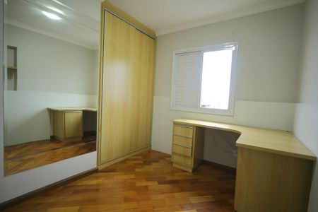 Apartamento à venda com 110m², 3 quartos e 3 vagasQuarto 3 