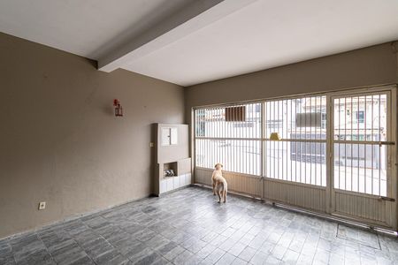 Garagem de casa à venda com 4 quartos, 150m² em Vila Taquari, São Paulo