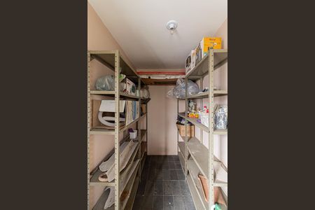 Casa à venda com 150m², 4 quartos e 2 vagas Casa à venda com 150m², 4 quartos e 2 vagasQuarto de Serviço