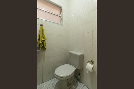 Casa à venda com 150m², 4 quartos e 2 vagas Casa à venda com 150m², 4 quartos e 2 vagasLavabo