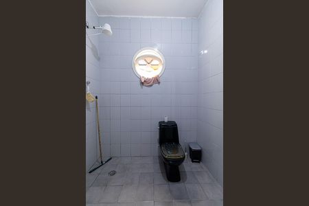 Casa à venda com 150m², 4 quartos e 2 vagas Casa à venda com 150m², 4 quartos e 2 vagasBanheiro