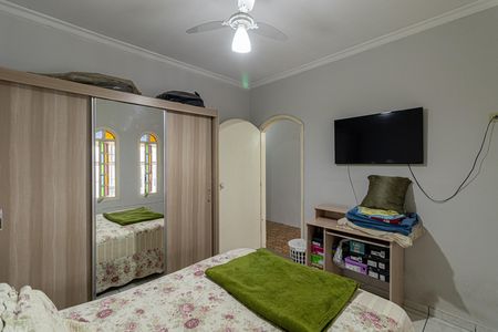 Quarto 2 de casa à venda com 4 quartos, 150m² em Vila Taquari, São Paulo