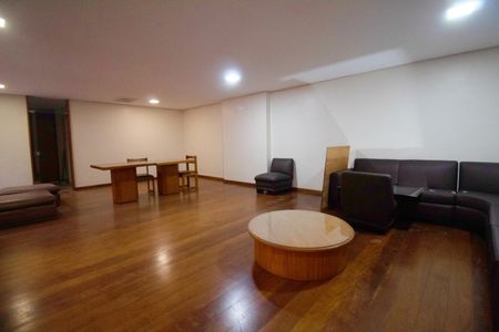 Apartamento para alugar com 62m², 2 quartos e 1 vaga