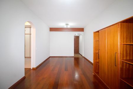 Apartamento para alugar com 62m², 2 quartos e 1 vaga