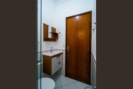 Casa para alugar com 78m², 3 quartos e 2 vagas Casa para alugar com 78m², 3 quartos e 2 vagasBanheiro