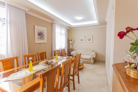 Sala de apartamento para alugar com 3 quartos, 90m² em União, Belo Horizonte