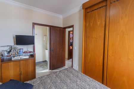 Apartamento para alugar com 90m², 3 quartos e 2 vagas Apartamento para alugar com 90m², 3 quartos e 2 vagasSuíte