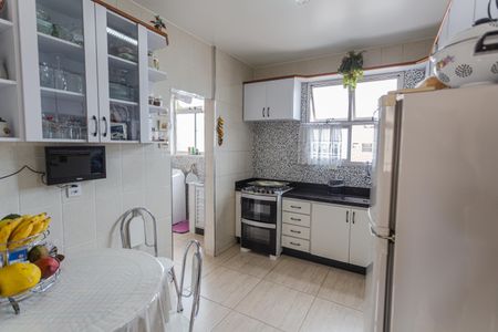 Apartamento para alugar com 90m², 3 quartos e 2 vagas Apartamento para alugar com 90m², 3 quartos e 2 vagasCozinha