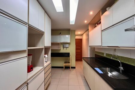 Apartamento à venda com 103m², 3 quartos e sem vaga Apartamento à venda com 103m², 3 quartos e sem vagaCozinha