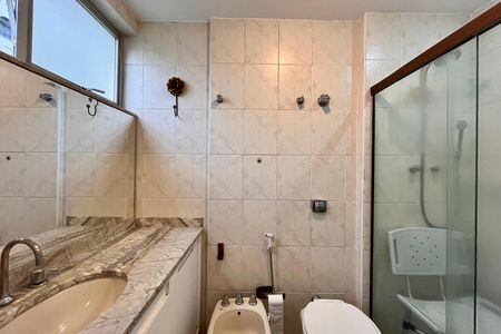Apartamento à venda com 103m², 3 quartos e sem vaga Apartamento à venda com 103m², 3 quartos e sem vagaBanheiro da Suíte
