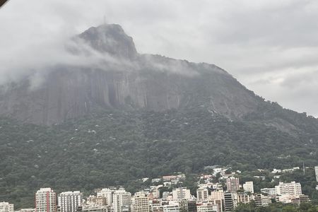 Apartamento à venda com 103m², 3 quartos e sem vaga Apartamento à venda com 103m², 3 quartos e sem vagaVista