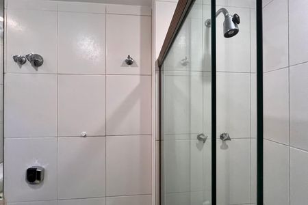 Apartamento à venda com 103m², 3 quartos e sem vaga Apartamento à venda com 103m², 3 quartos e sem vagaBanheiro social