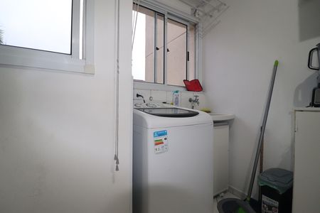 Apartamento à venda com 60m², 3 quartos e 1 vagaÁrea de Serviço