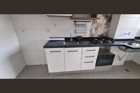 Apartamento para alugar com 52m², 2 quartos e 1 vaga Apartamento para alugar com 52m², 2 quartos e 1 vagaCozinha e Área de Serviço