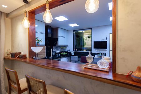 Apartamento à venda com 326m², 5 quartos e 5 vagas Apartamento à venda com 326m², 5 quartos e 5 vagasCozinha