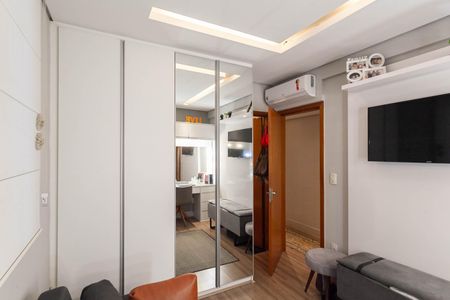 Apartamento à venda com 326m², 5 quartos e 5 vagas Apartamento à venda com 326m², 5 quartos e 5 vagasSuíte 3