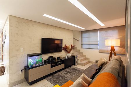 Apartamento à venda com 326m², 5 quartos e 5 vagas Apartamento à venda com 326m², 5 quartos e 5 vagasSala 2