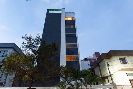Apartamento à venda com 326m², 5 quartos e 5 vagas Apartamento à venda com 326m², 5 quartos e 5 vagasFachada