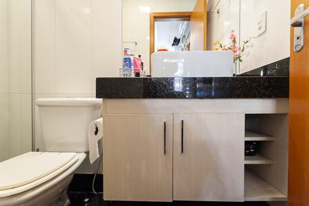 Apartamento à venda com 326m², 5 quartos e 5 vagas Apartamento à venda com 326m², 5 quartos e 5 vagasBanheiro da suíte 3