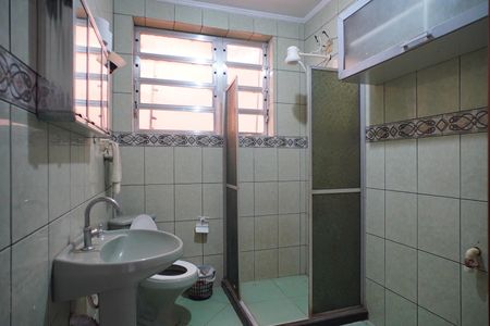 Banheiro  de apartamento para alugar com 2 quartos, 80m² em Santa Tereza, Porto Alegre