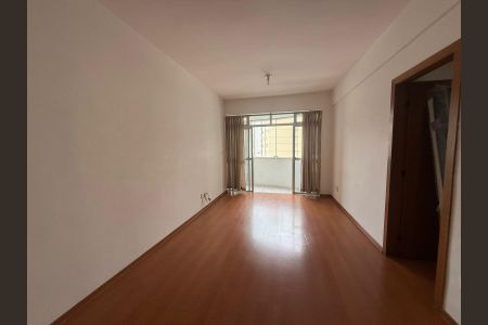 Apartamento à venda com 3 quartos, 82m² em Estoril, Belo Horizonte