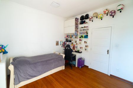 Quarto 1 de casa para alugar com 3 quartos, 350m² em Mirandópolis, São Paulo