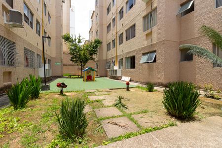 Apartamento para alugar com 44m², 2 quartos e 1 vaga Apartamento para alugar com 44m², 2 quartos e 1 vagaÁrea comum - Playground