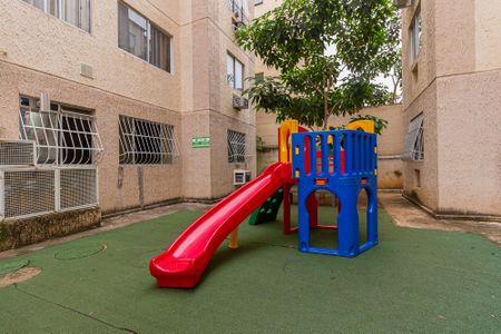 Apartamento para alugar com 44m², 2 quartos e 1 vaga Apartamento para alugar com 44m², 2 quartos e 1 vagaÁrea comum - Playground