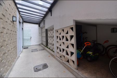 Apartamento à venda com 137m², 2 quartos e 2 vagasHall de entrada