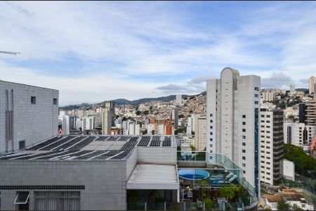Apartamento à venda com 137m², 2 quartos e 2 vagasVista