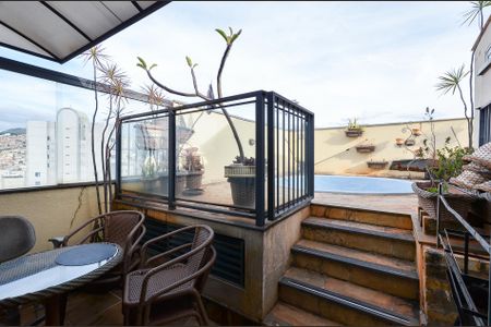 Apartamento à venda com 137m², 2 quartos e 2 vagasÁrea cobertura