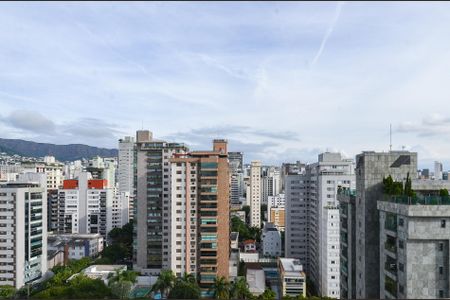 Apartamento à venda com 137m², 2 quartos e 2 vagasVista