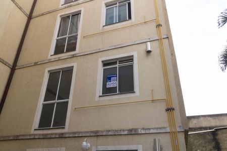 Apartamento para alugar com 45m², 2 quartos e 1 vaga Apartamento para alugar com 45m², 2 quartos e 1 vagaFachada