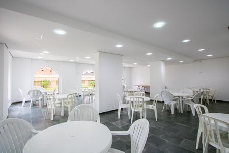 Apartamento à venda com 168m², 4 quartos e 2 vagas Apartamento à venda com 168m², 4 quartos e 2 vagasÁrea comum - Salão de festas