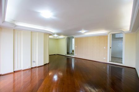 Apartamento à venda com 168m², 4 quartos e 2 vagas Apartamento à venda com 168m², 4 quartos e 2 vagasSala