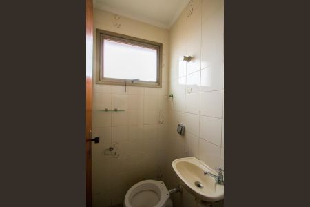Apartamento à venda com 168m², 4 quartos e 2 vagas Apartamento à venda com 168m², 4 quartos e 2 vagasBanheiro de serviço