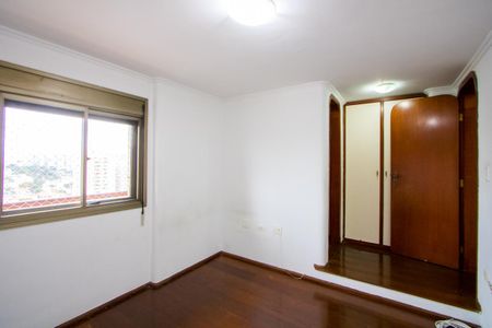 Apartamento à venda com 168m², 4 quartos e 2 vagas Apartamento à venda com 168m², 4 quartos e 2 vagasQuarto 4 - Suíte