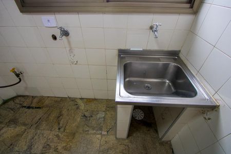 Apartamento à venda com 168m², 4 quartos e 2 vagas Apartamento à venda com 168m², 4 quartos e 2 vagasÁrea de serviço