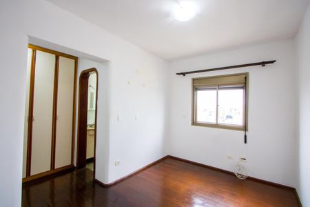 Apartamento à venda com 168m², 4 quartos e 2 vagas Apartamento à venda com 168m², 4 quartos e 2 vagasQuarto 2 - Suíte