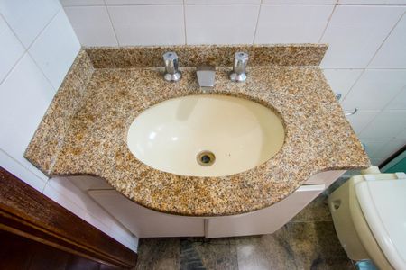 Apartamento à venda com 168m², 4 quartos e 2 vagas Apartamento à venda com 168m², 4 quartos e 2 vagasBanheiro do quarto 2