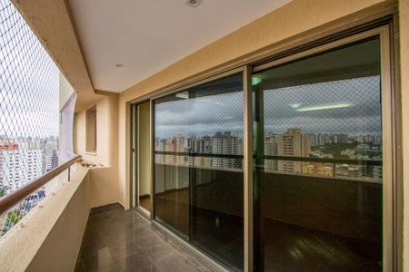 Apartamento à venda com 168m², 4 quartos e 2 vagas Apartamento à venda com 168m², 4 quartos e 2 vagasVaranda da sala
