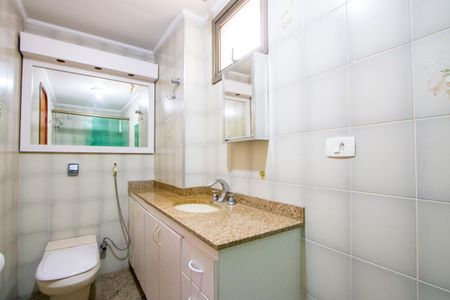 Apartamento à venda com 168m², 4 quartos e 2 vagas Apartamento à venda com 168m², 4 quartos e 2 vagasBanheiro do quarto 1