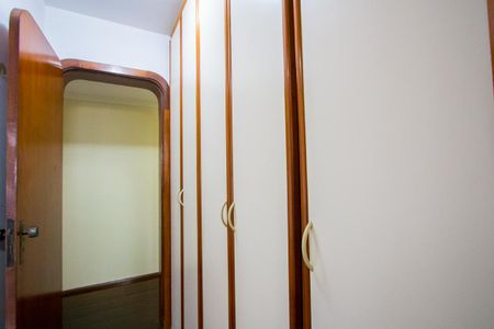Apartamento à venda com 168m², 4 quartos e 2 vagas Apartamento à venda com 168m², 4 quartos e 2 vagasQuarto 2 - Suíte
