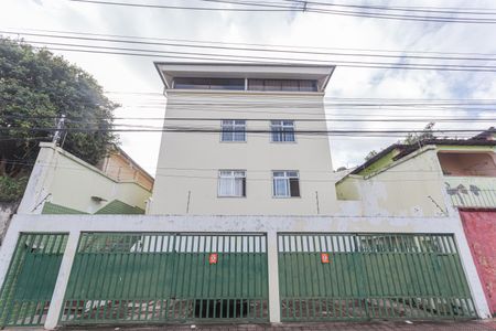 Apartamento à venda com 100m², 3 quartos e 1 vaga Apartamento à venda com 100m², 3 quartos e 1 vagaFachada