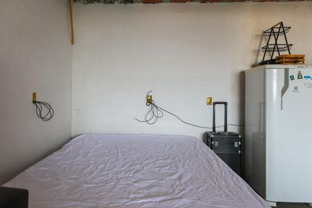 Quarto de casa à venda com 1 quarto, 100m² em Parque Monte Alegre, Taboão da Serra