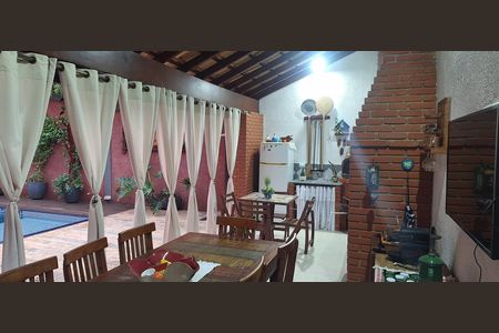 Casa de condomínio à venda com 435m², 4 quartos e 6 vagasÁrea de Lazer 